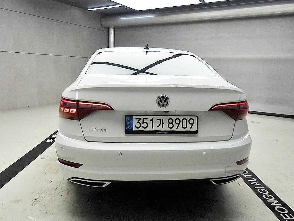 Volkswagen Jetta - Vista 3