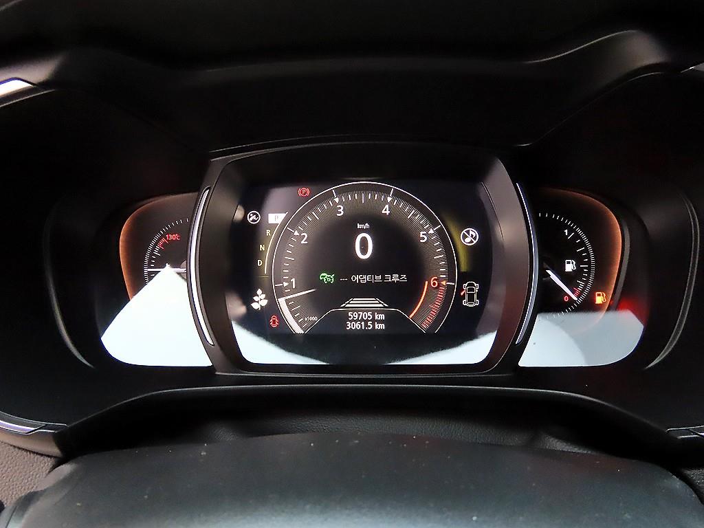 SAMSUNG QM6 - Vista 9