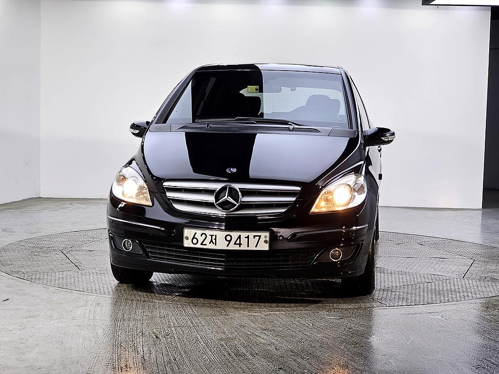 Mercedes Benz B Class (MY B) - Vista 2