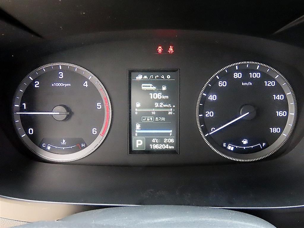 HYUNDAI Solati - Vista 11