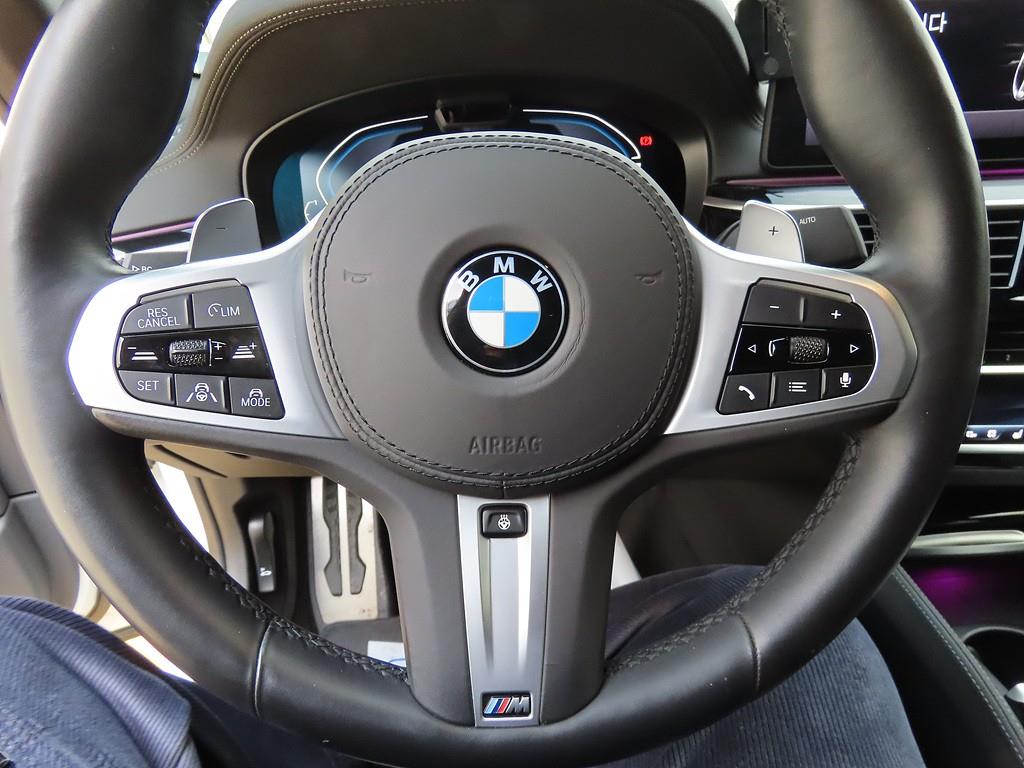 BMW 5 Series - Vista 8