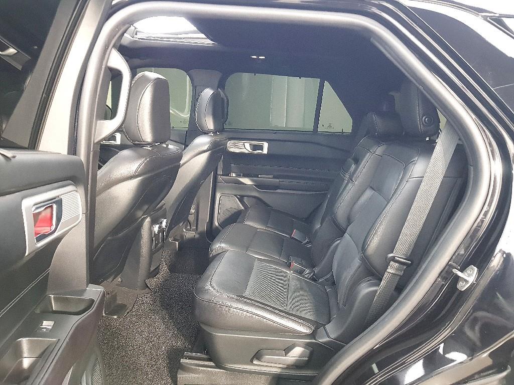 Ford Explorer - Vista 9