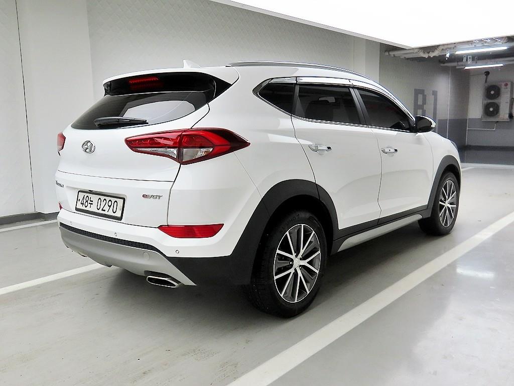 HYUNDAI Tucson - Vista 4