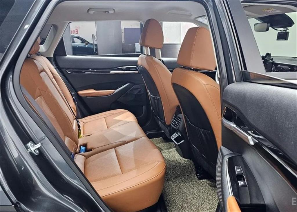 KIA Seltos - Vista 10