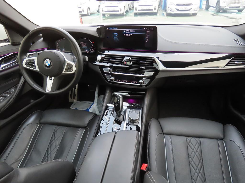 BMW 5 Series - Vista 5
