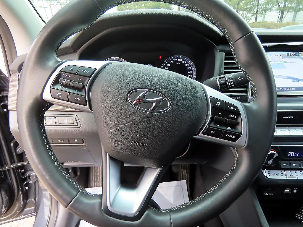 HYUNDAI Sonata - Vista 8
