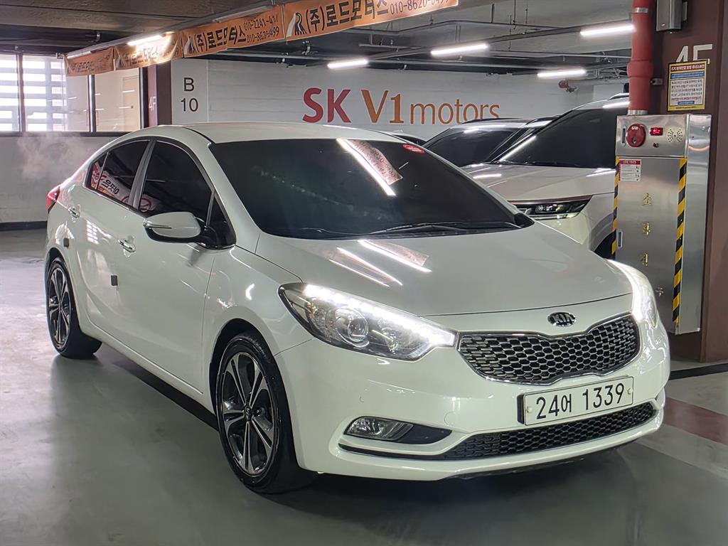 KIA K3 2013 Blanco - Importación desde Corea - HF Imports Iquique - Foto 1