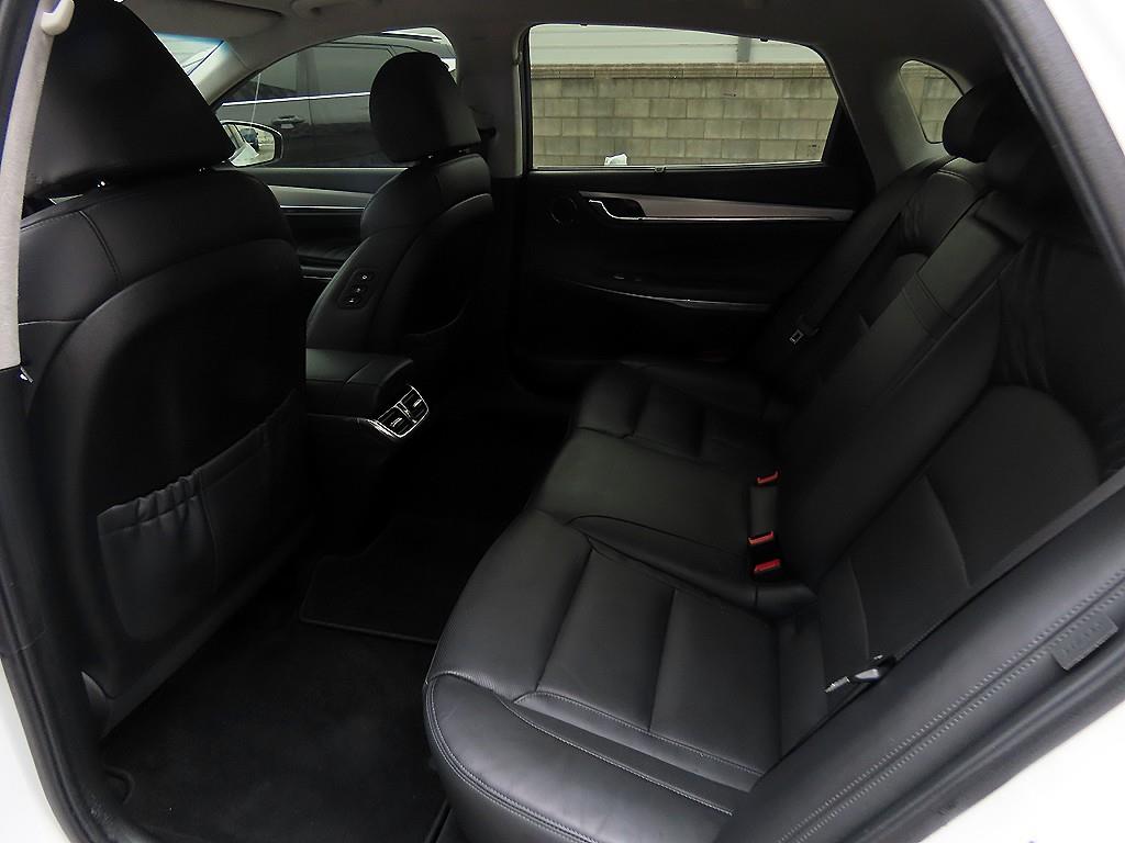 HYUNDAI Grandeur - Vista 6