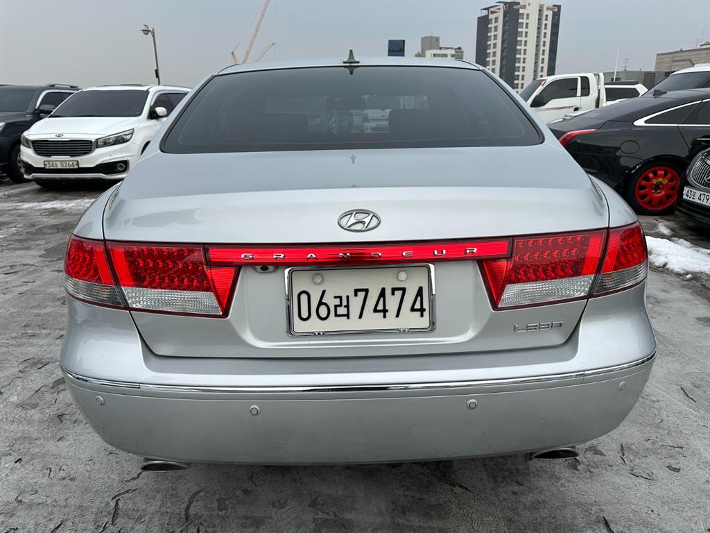 HYUNDAI Grandeur - Vista 4
