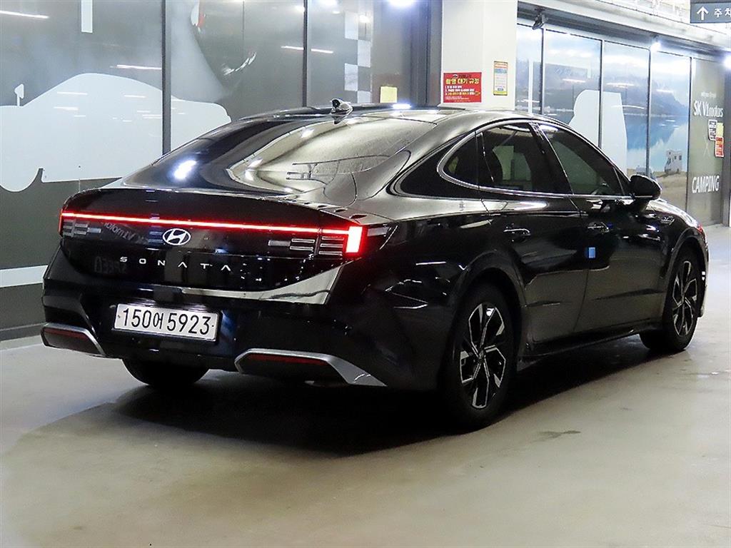 HYUNDAI Sonata - Vista 4