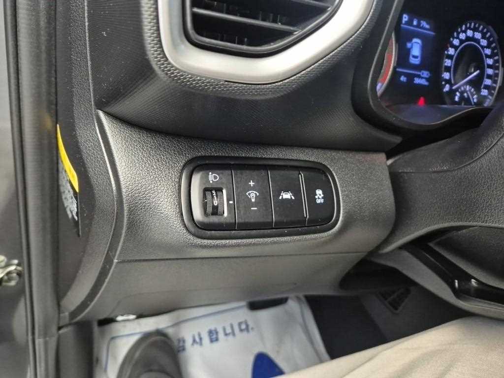 HYUNDAI Venue 2020 Gris - Importación desde Corea - HF Imports Iquique - Foto 16