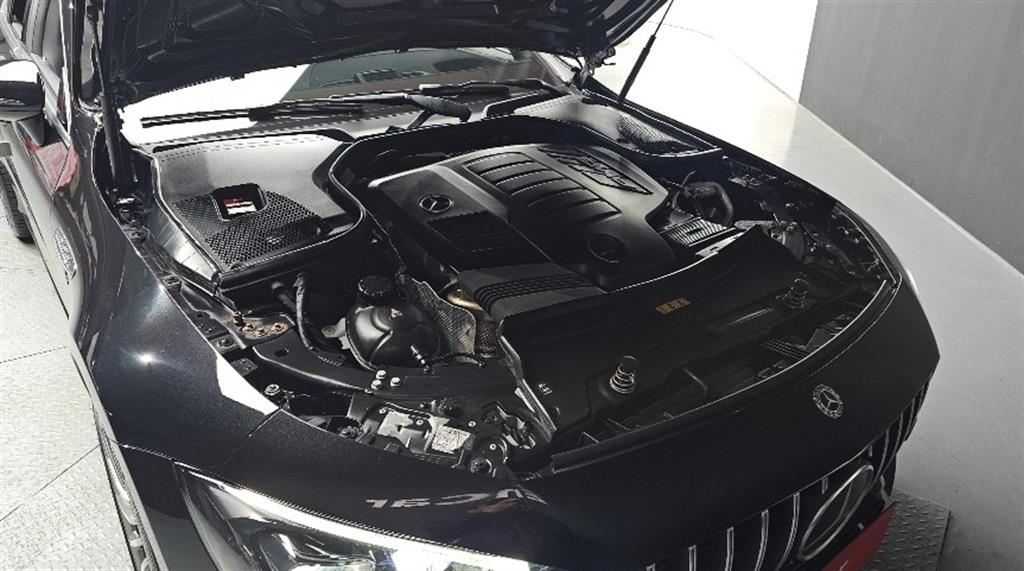 Mercedes Benz AMG GT - Vista 6