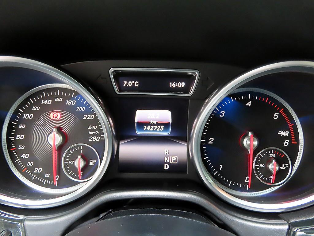 Mercedes Benz GLE Class - Vista 9