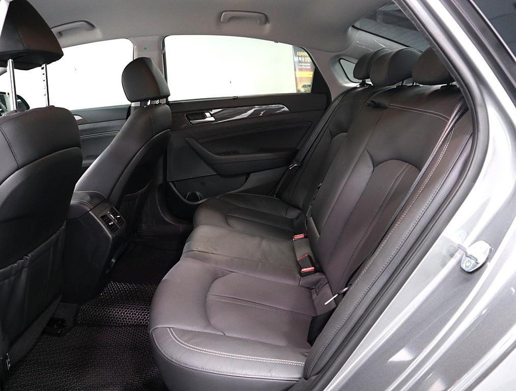 HYUNDAI Sonata - Vista 10