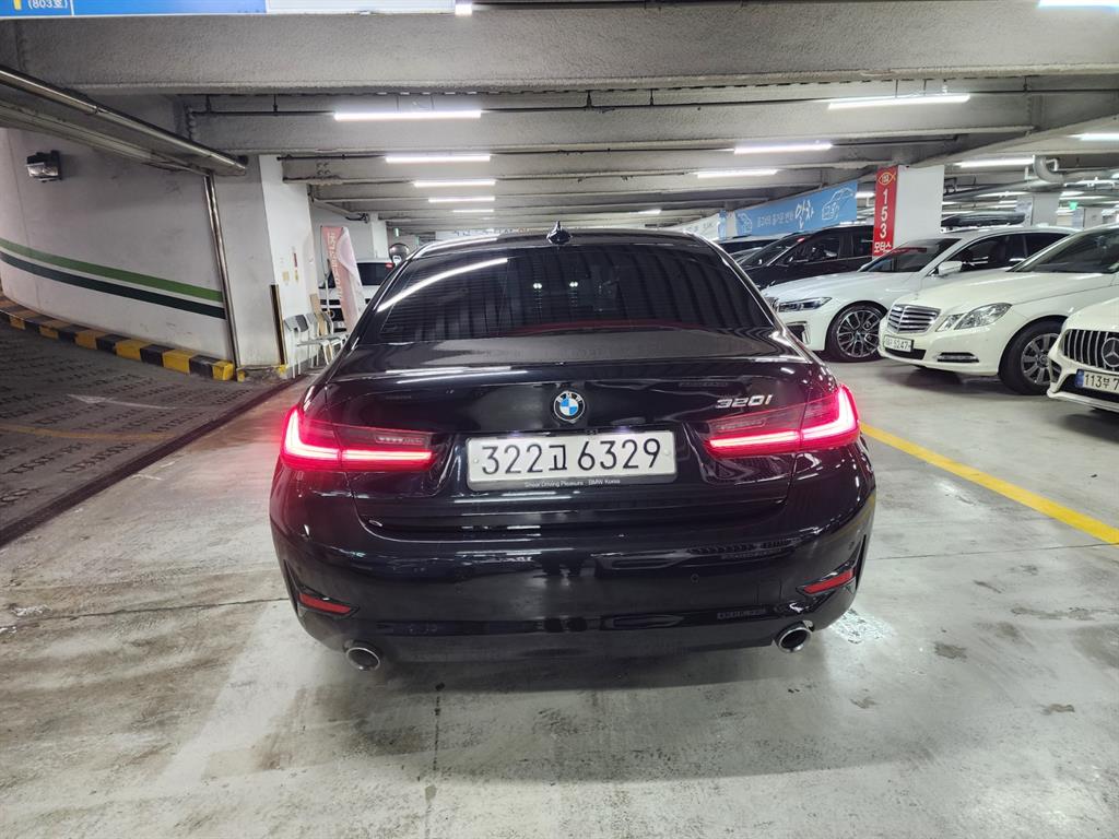 BMW 3 series - Vista 4