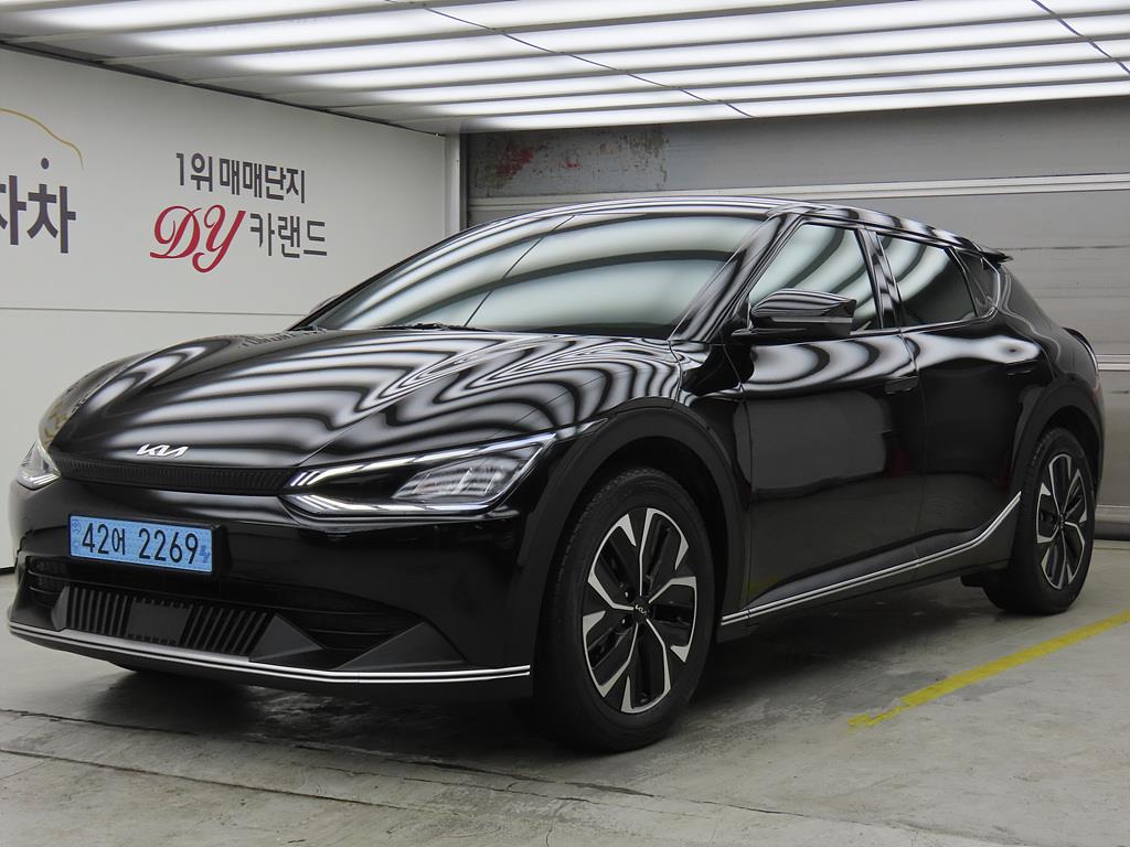 KIA EV6 2022 Negro - Importación desde Corea - HF Imports Iquique - Foto 1