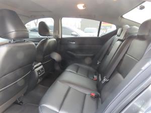 Nissan Altima - Vista 12