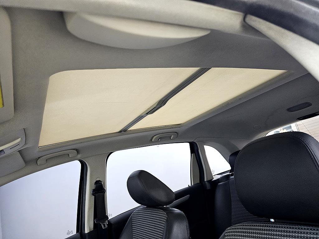 Mercedes Benz B Class (MY B) - Vista 12