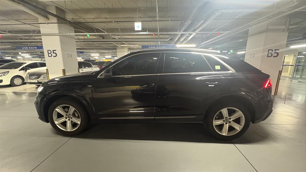 Audi Q8 - Vista 3