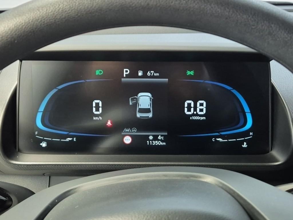 HYUNDAI Casper - Vista 6