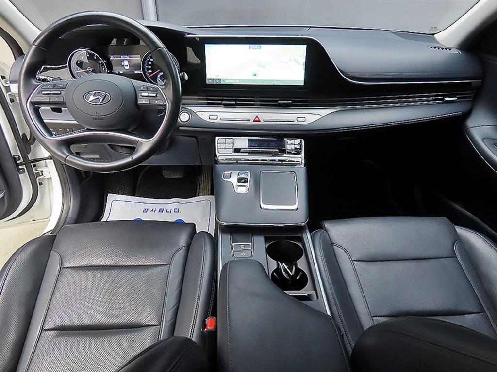 HYUNDAI Grandeur - Vista 7