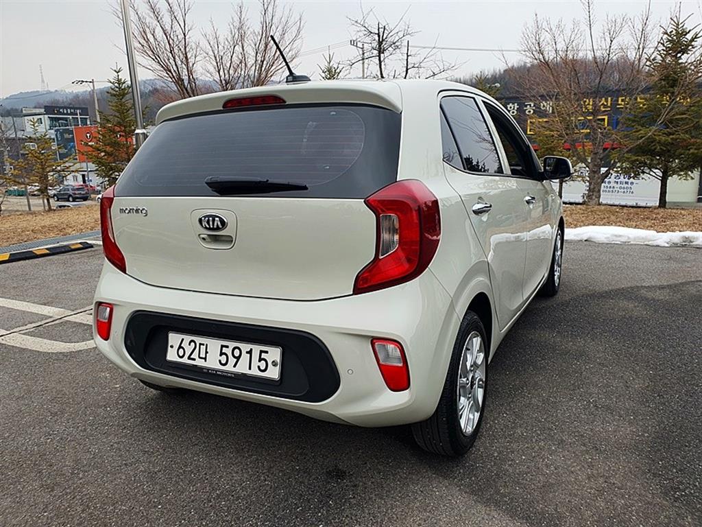 KIA Morning - Vista 6