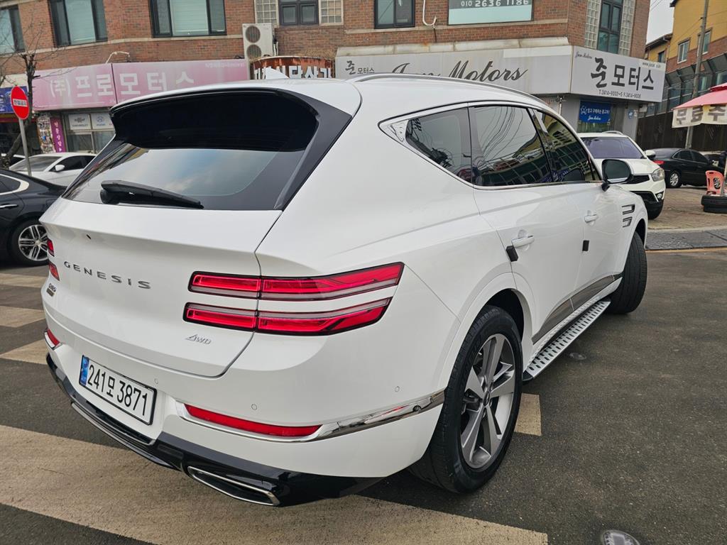 Genesis GV80 - Vista 6