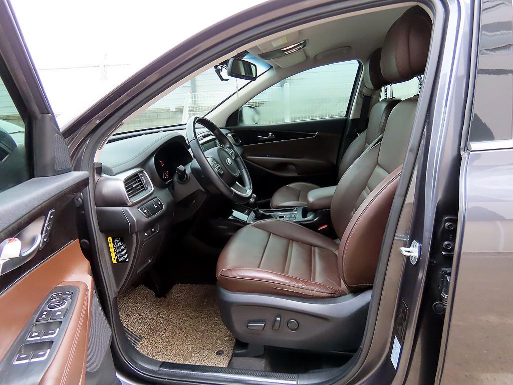 KIA Sorento - Vista 5