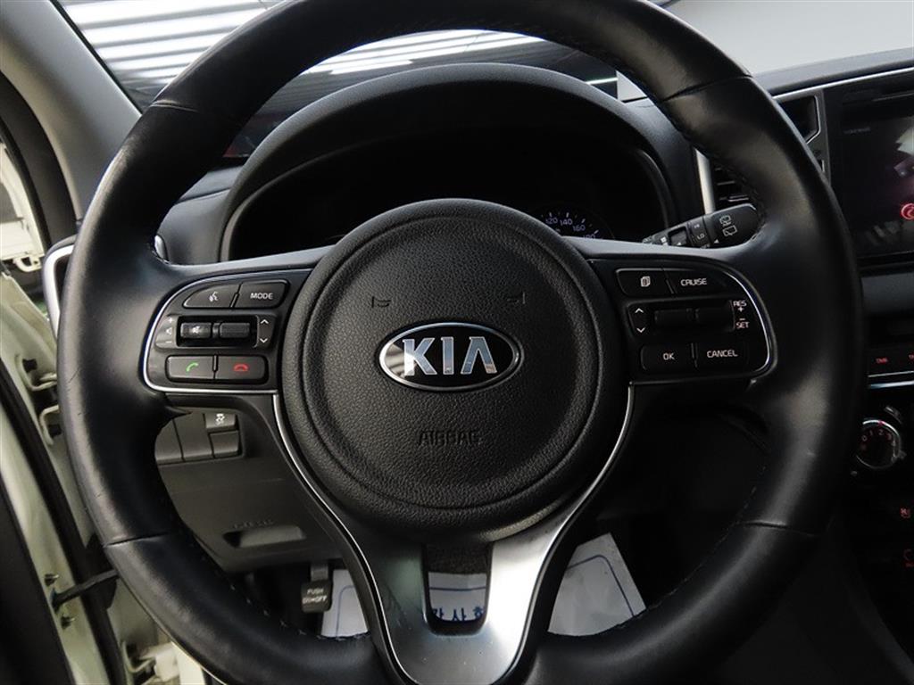 KIA Sportage - Vista 8