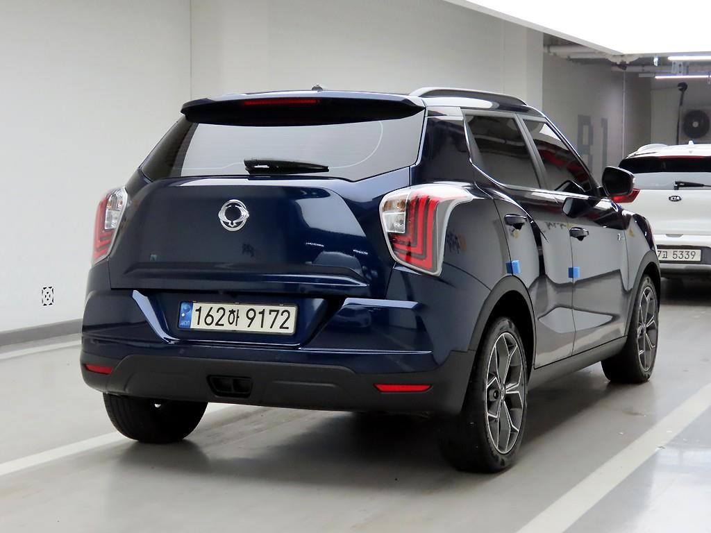 Ssangyong Tivoli - Vista 4