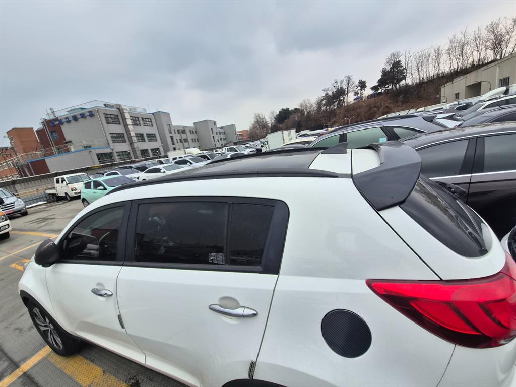 KIA Sportage - Vista 5