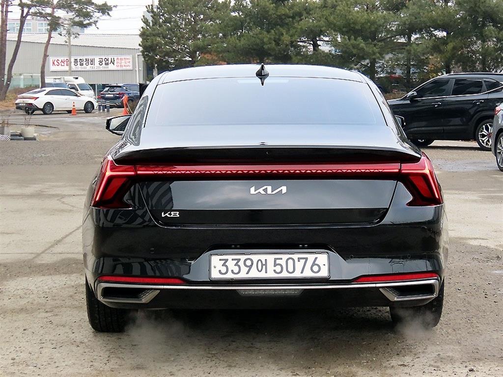 KIA K8 - Vista 4