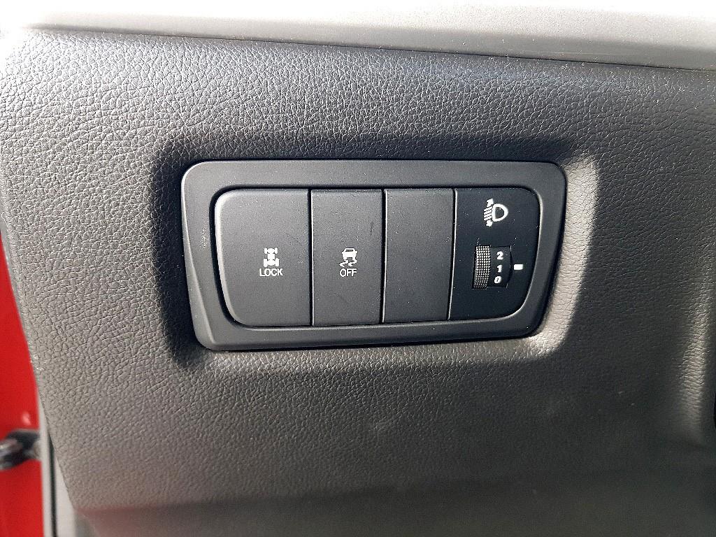 Ssangyong Korando - Vista 12