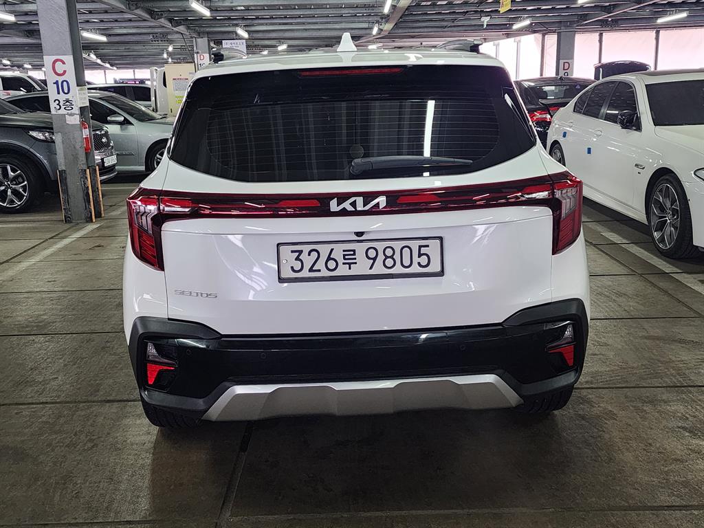 KIA Seltos - Vista 7