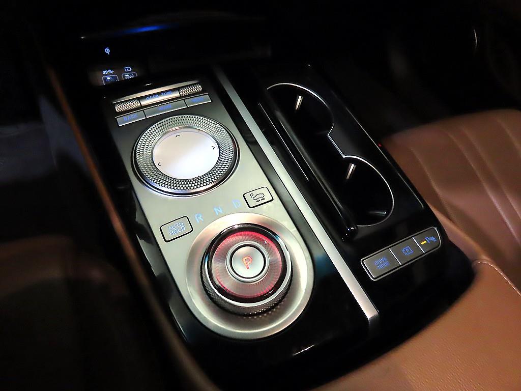 Genesis G80 - Vista 12