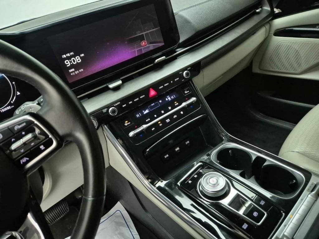 KIA Carnival - Vista 10