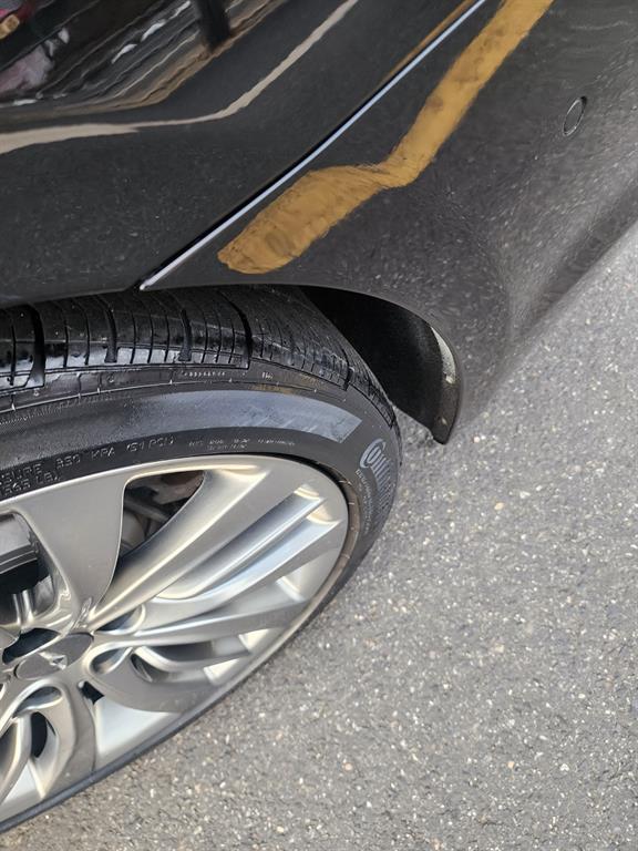 HYUNDAI Genesis - Vista 10