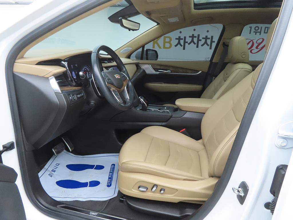 Cadillac XT5 - Vista 5