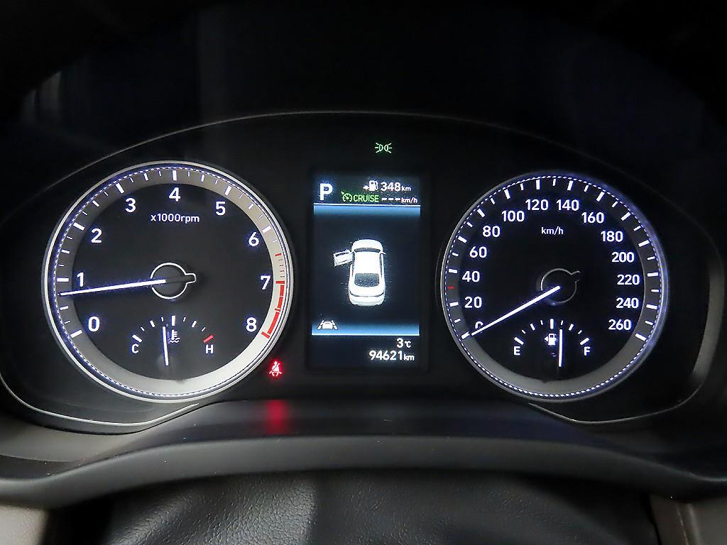 HYUNDAI Grandeur - Vista 8