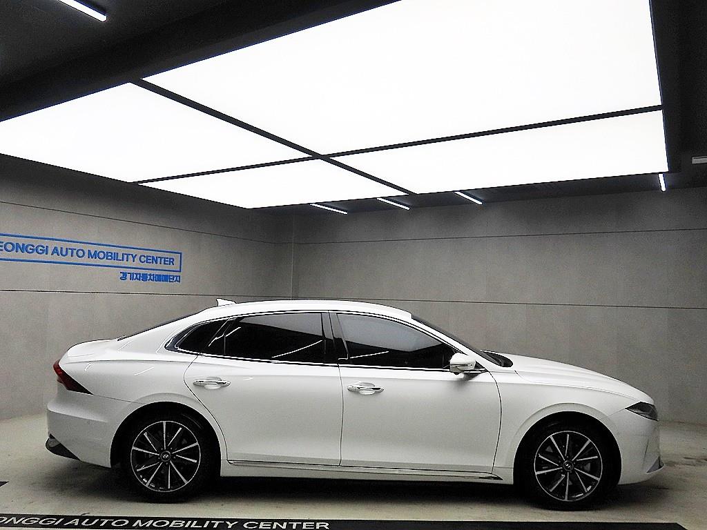 HYUNDAI Grandeur - Vista 2