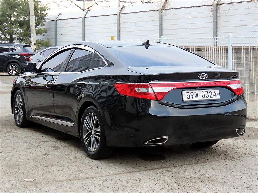 HYUNDAI Grandeur - Vista 3