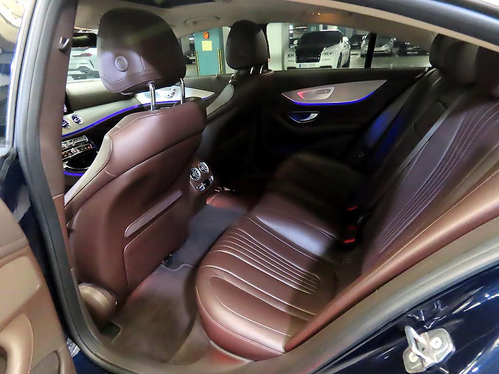 Mercedes Benz CLS Class - Vista 7