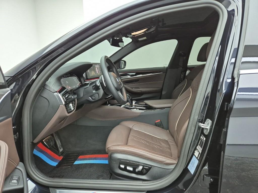 BMW 5 Series - Vista 11