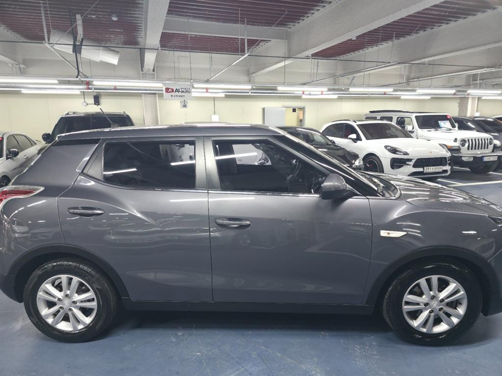 Ssangyong Tivoli - Vista 7