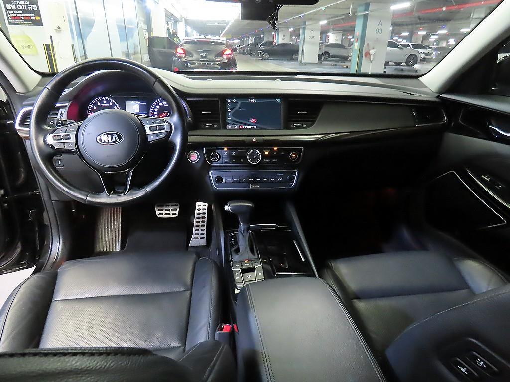 KIA K7 - Vista 10