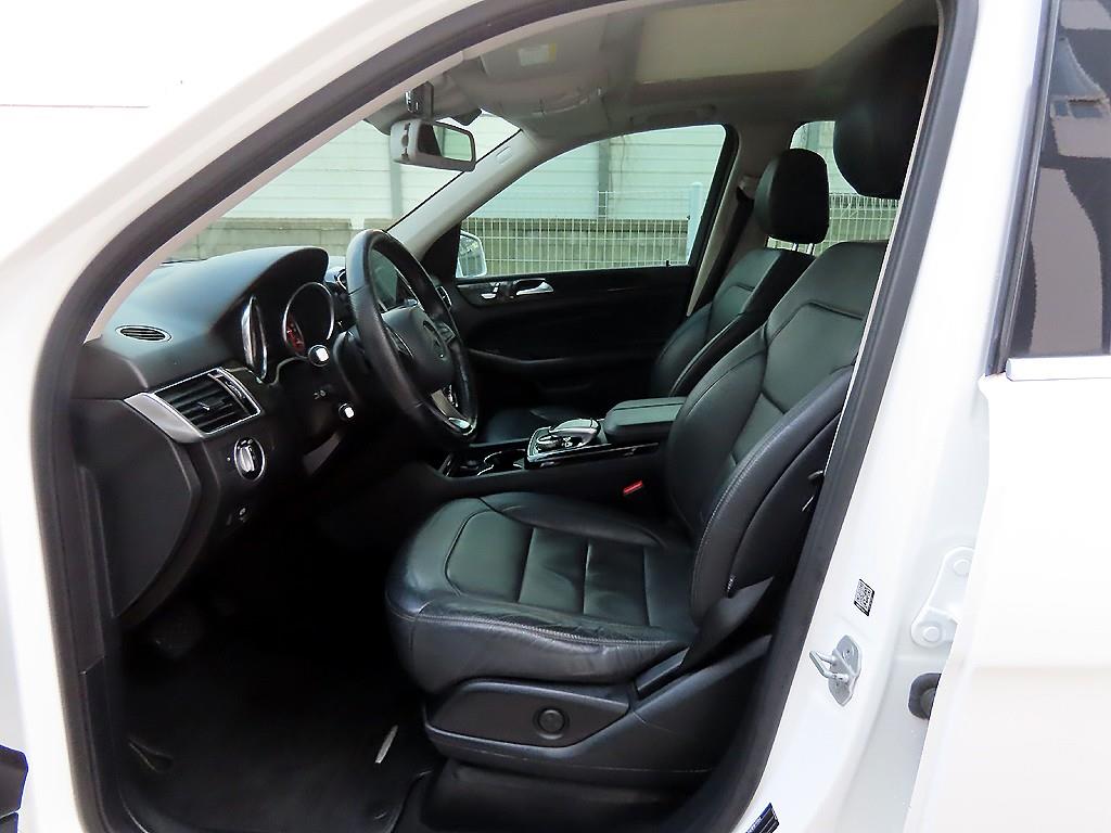 Mercedes Benz GLE Class - Vista 5