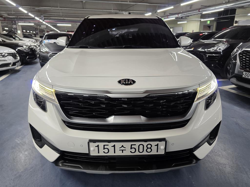 KIA Seltos - Vista 2
