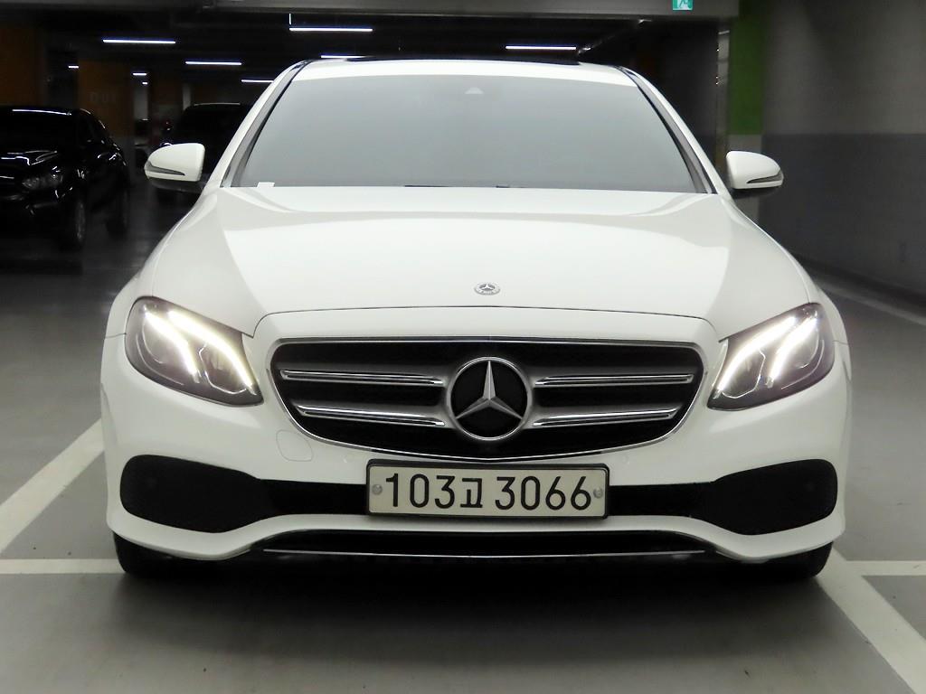 Mercedes Benz E class 2019 Blanco - Importación desde Corea - HF Imports Iquique - Foto 1
