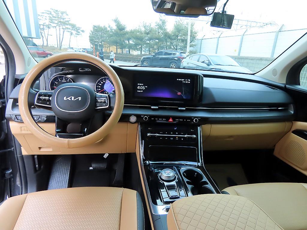 KIA Carnival - Vista 7