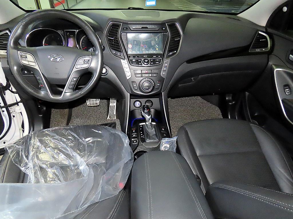 HYUNDAI Santa Fe - Vista 10